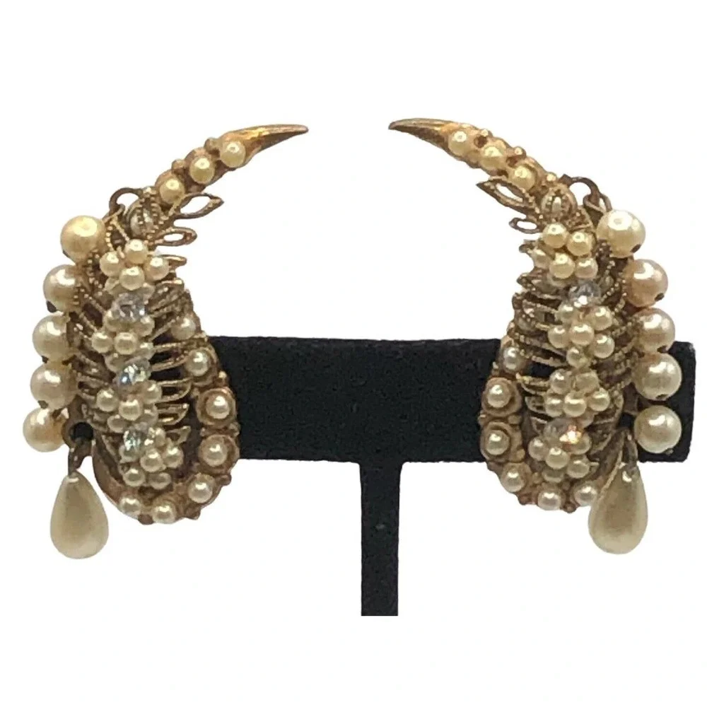 Vintage Crescent Shape Gold Tone Pearl Rhinestone Clip on Hug Ear Earrings